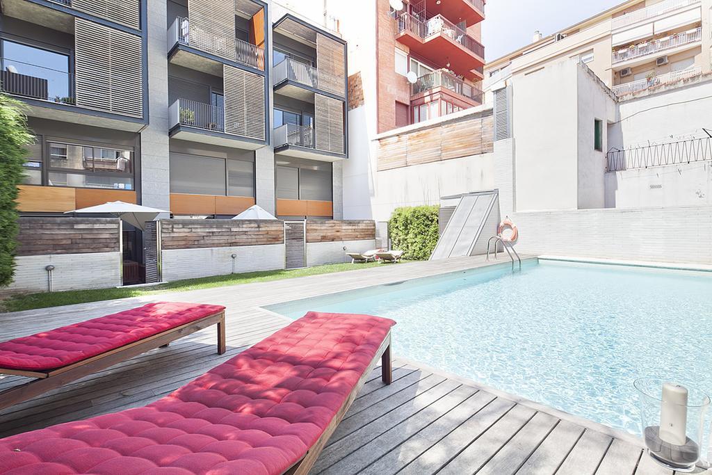 Rentals - Swimming Pool With Terrace